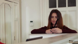 Elle Rose - Light My Fire