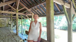 JacquieEtMichelTV ChloFit 22 Years Old Nursing Assistant In Rennes 07 09 2026