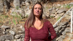 JacquieEtMichelTV Oceane 27 Years Old Likes Having Power Over Men 21 10 2026